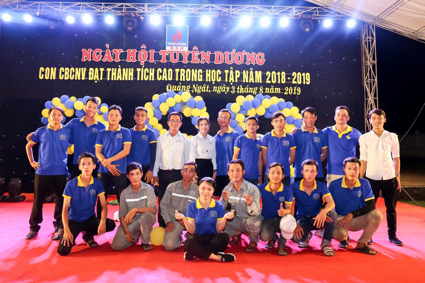 làm bảng hiệu tại quảng ngãi