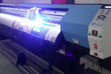 Máy in UV cuộn